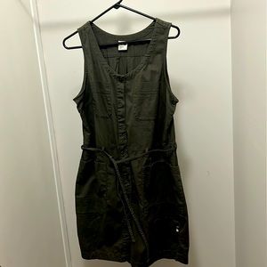 North face dress size large with a belt 100% organic cotton